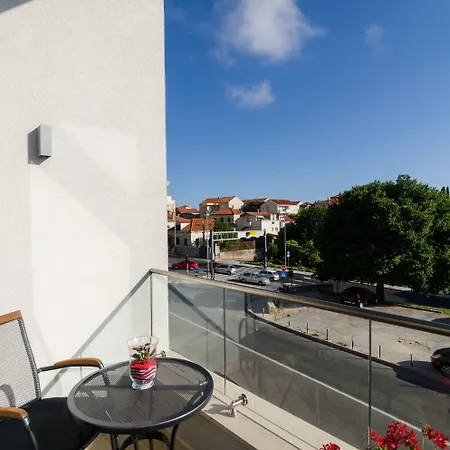 Zoomzoom דוברובניק